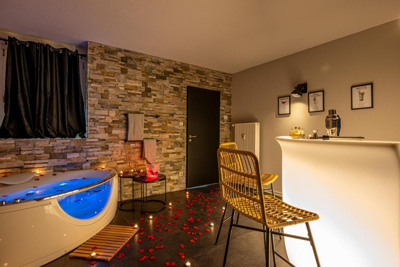 Апартаменты Cocon Relax - Jacuzzi - Cinema Монбельяр Экстерьер фото